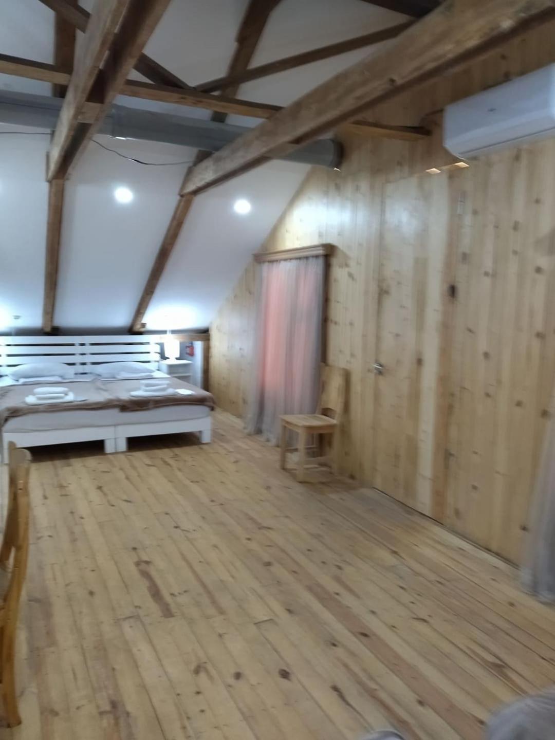 Hotel Alismereti Zekari Екстер'єр фото
