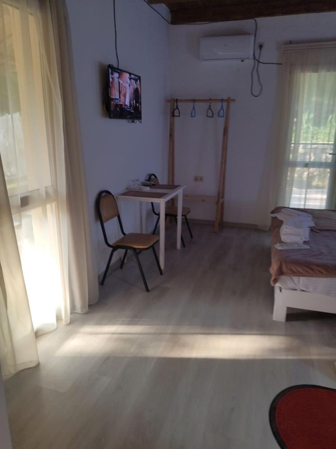 Hotel Alismereti Zekari Екстер'єр фото