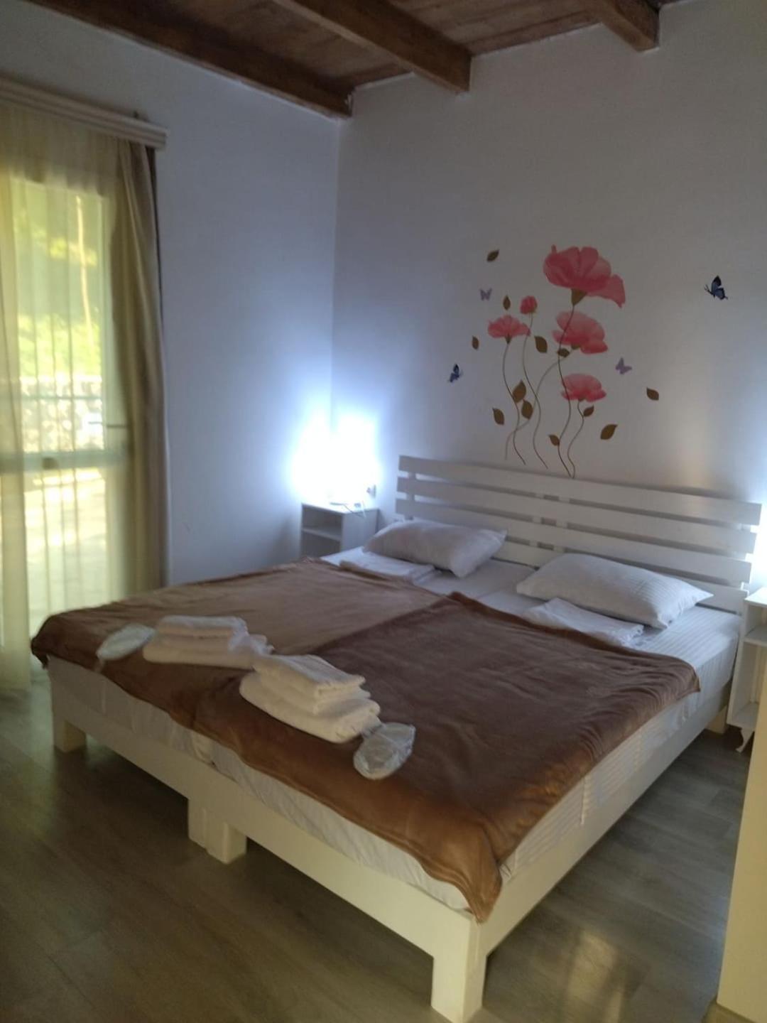 Hotel Alismereti Zekari Екстер'єр фото